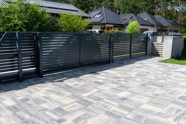 Best Driveway Paving Contractor  in Heritage Lake, IL